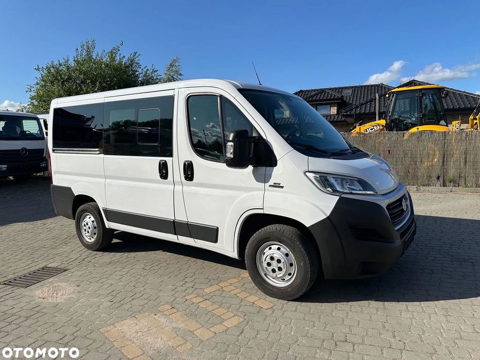 Fiat Ducato 9-cio osobowy  Ducato 9-cio L1 H1 osobowy