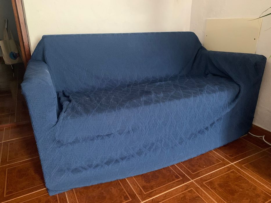Ofereço sofá-cama