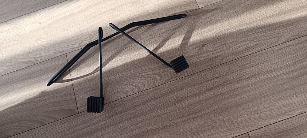 Wieszak samochodowy na ubranie
Wieszak na garnitur
Wieszak na koszule