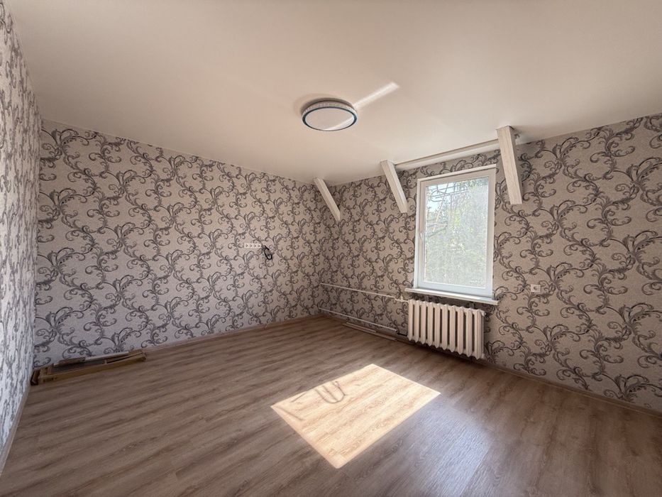 Продаж кімнати в гуртожитку