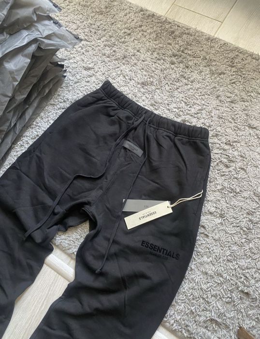 Спортивні штани Essentials есеншлс сірі чорні S M L
