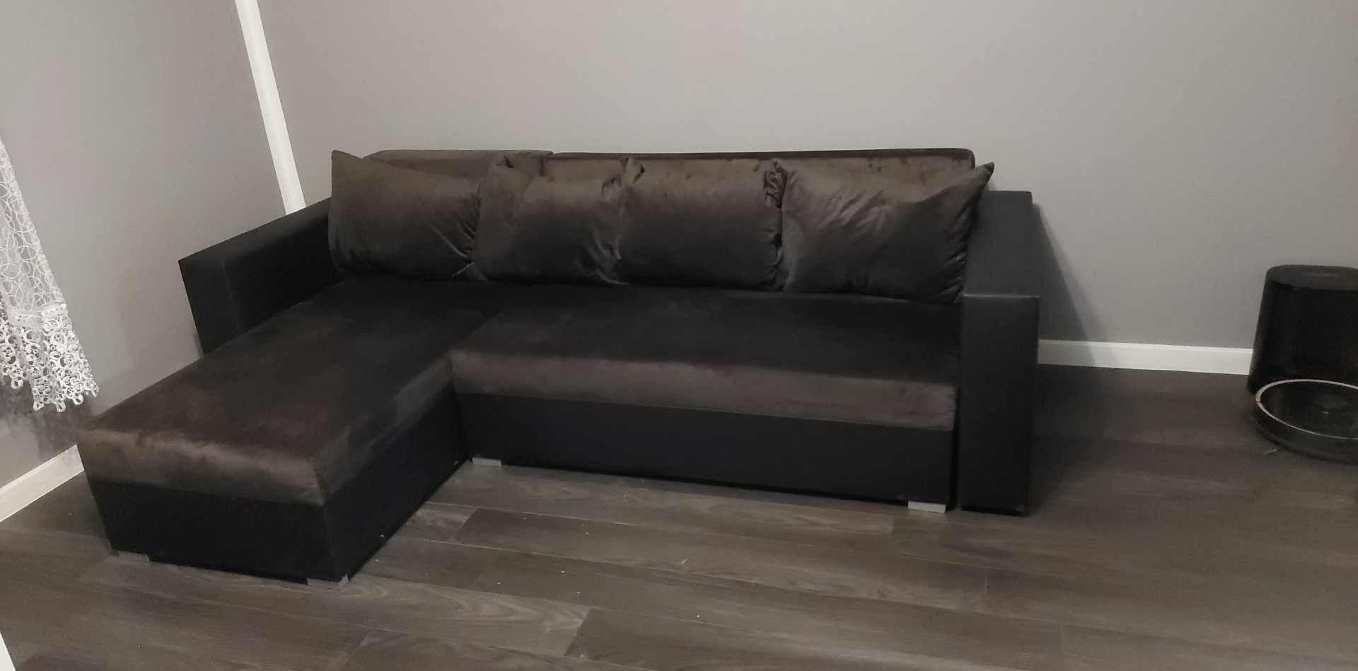 Narożnik sofa z funkcją spania I pojemnikiem na pościel  welur eco