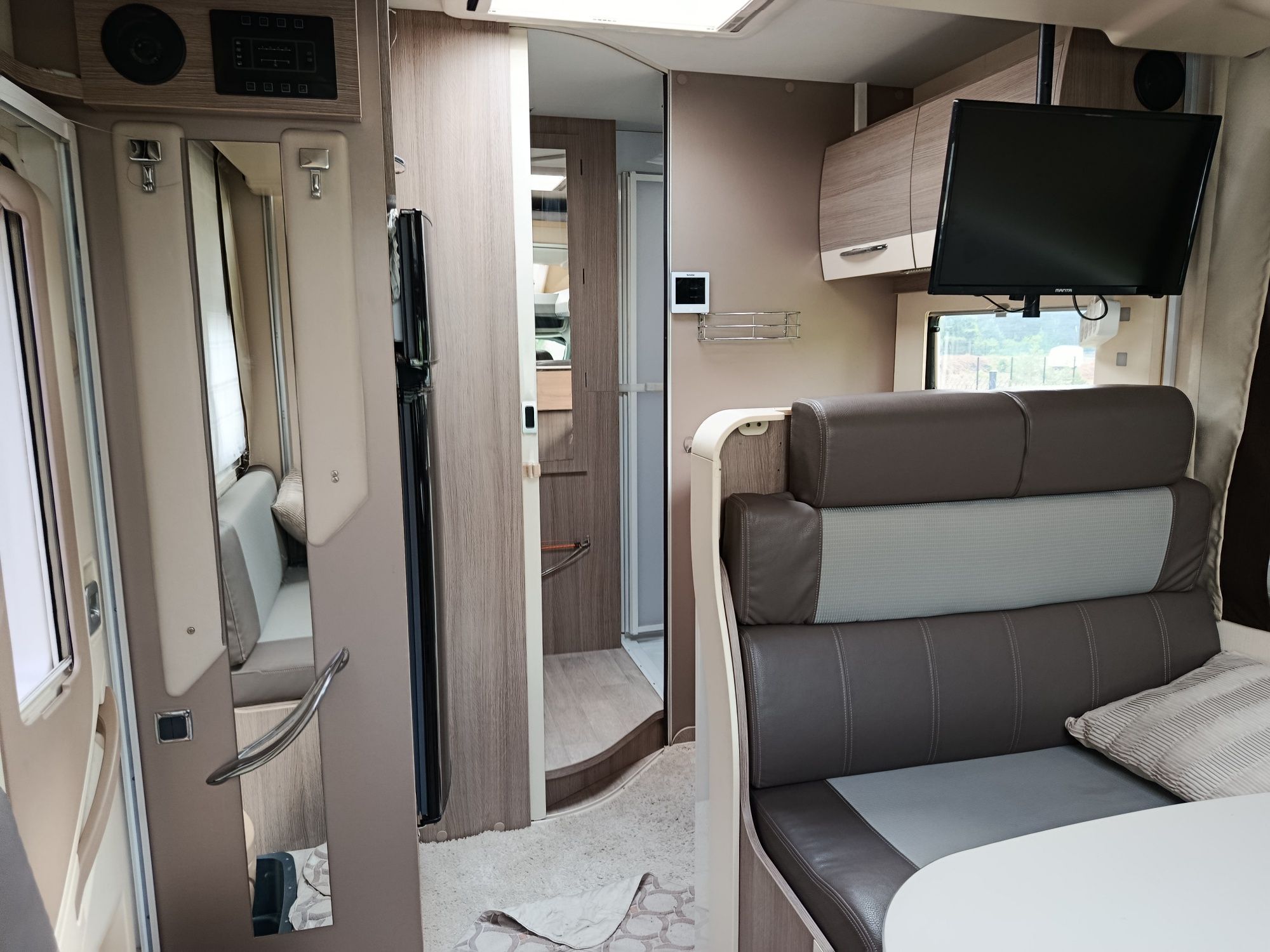 Elegancki Kamper chausson
