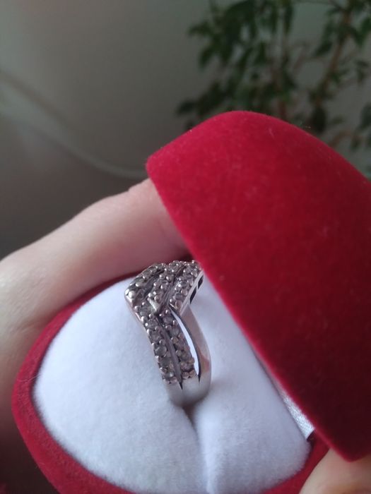Srebrny pierścionek pierścionek.925