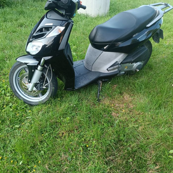 Aprilia sport siti 250 2009