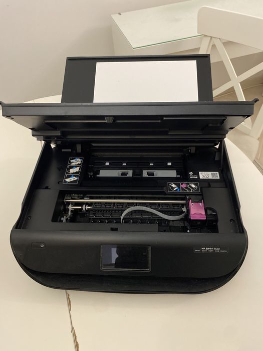 Impressora multifunções HP Envy 4520