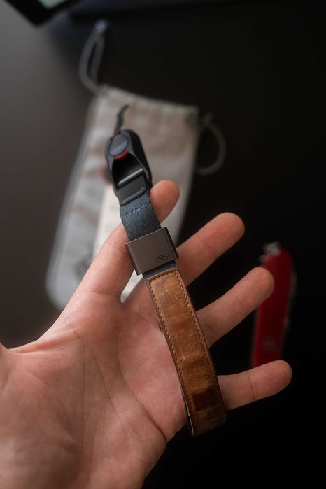 peak design cuff // pasek na nadgarstek
