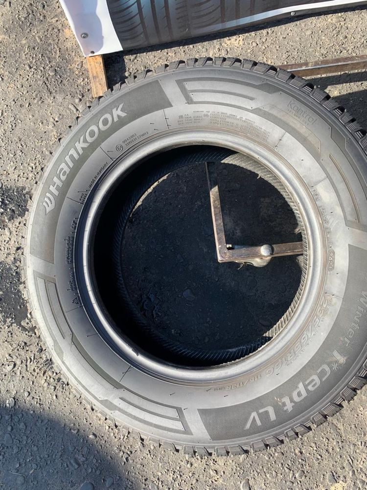 Шини 235/65 R16C Hankook зима 2021 рік7/7,8 мм