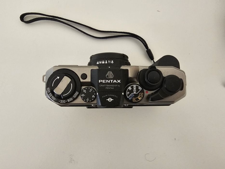 Câmera PENTAX 17