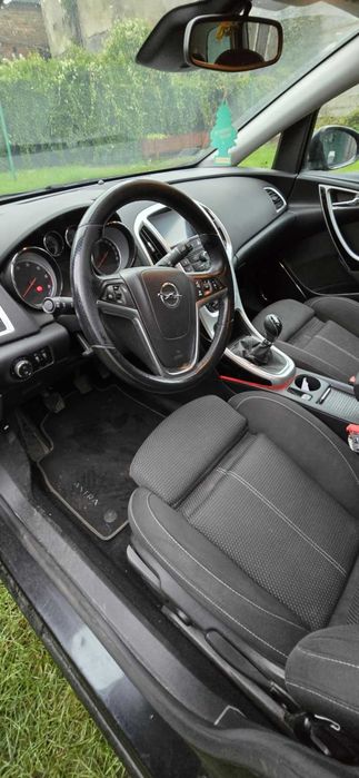 Opel Astra J 2.0 CDTI 165KM Sports Tourer