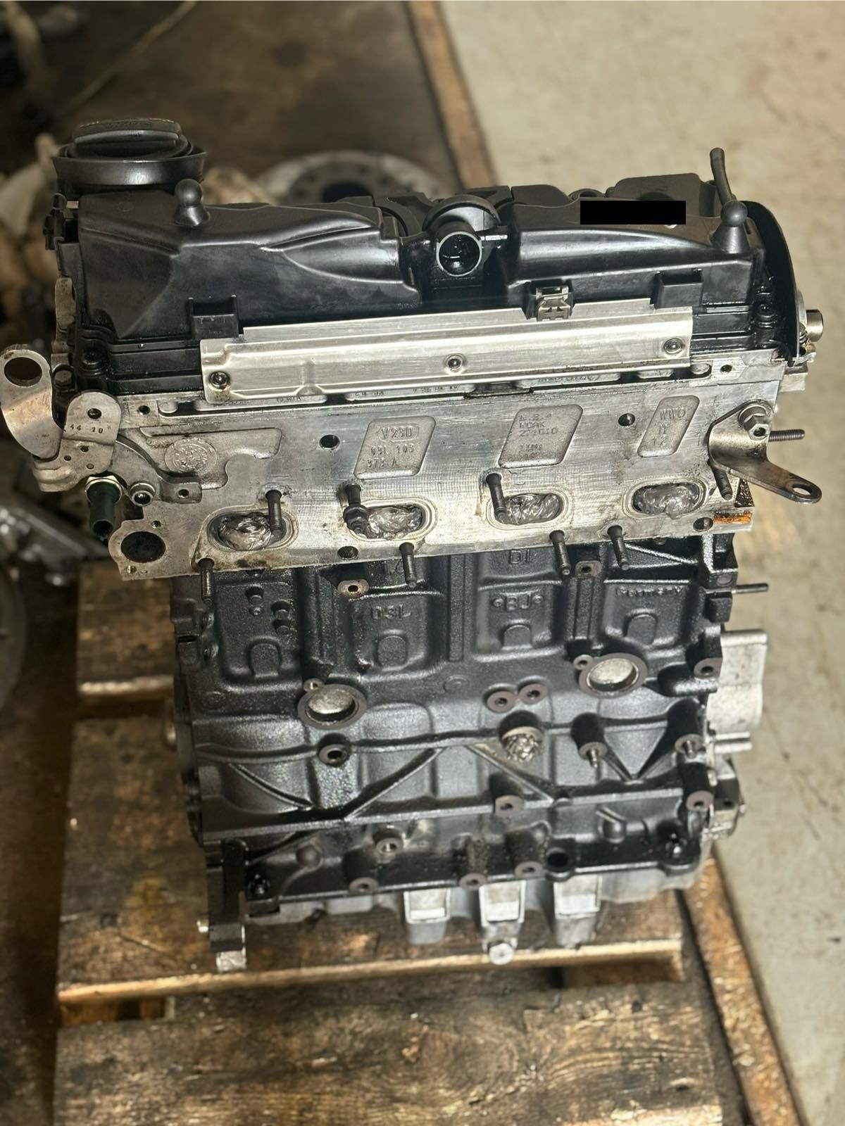 Двигун двигатель мотор VW Skoda CFF 103kw