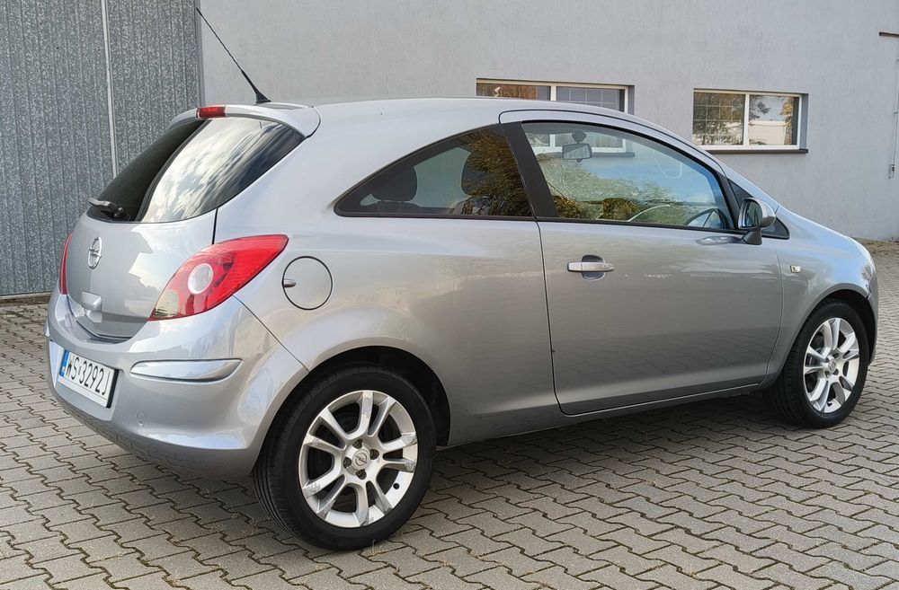 Opel Corsa D, klima, alufelgi, nowe tarcze i klocki, bez inwestycji