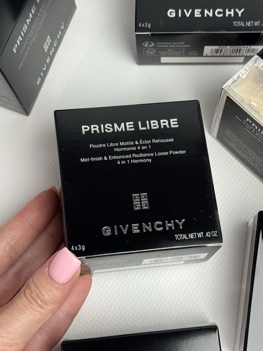 Пудра Givenchy 2 satin