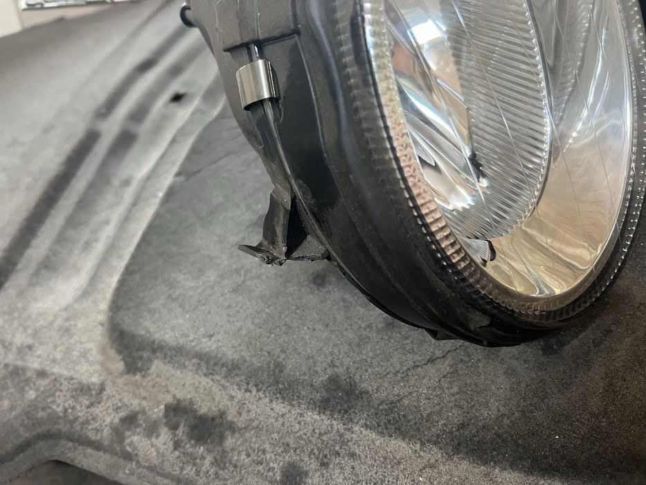 Фара mercedes w211