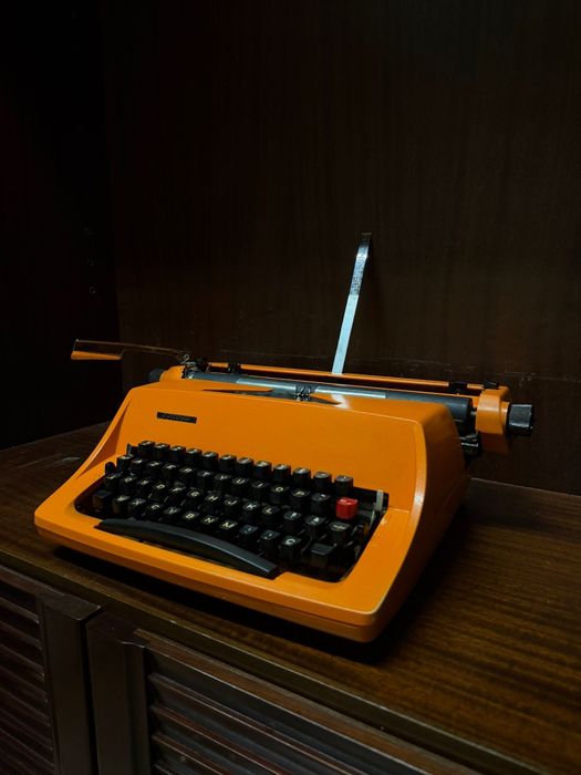 Máquina de escrever Consul