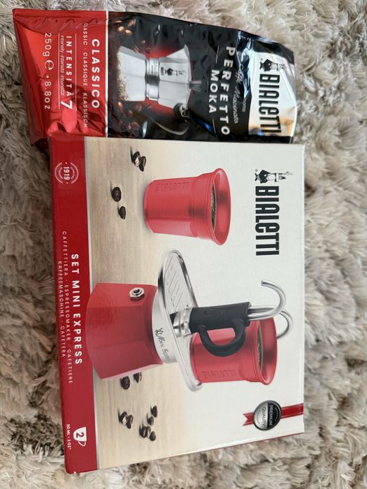 Kawiarka bialetti w zestawie z kawą