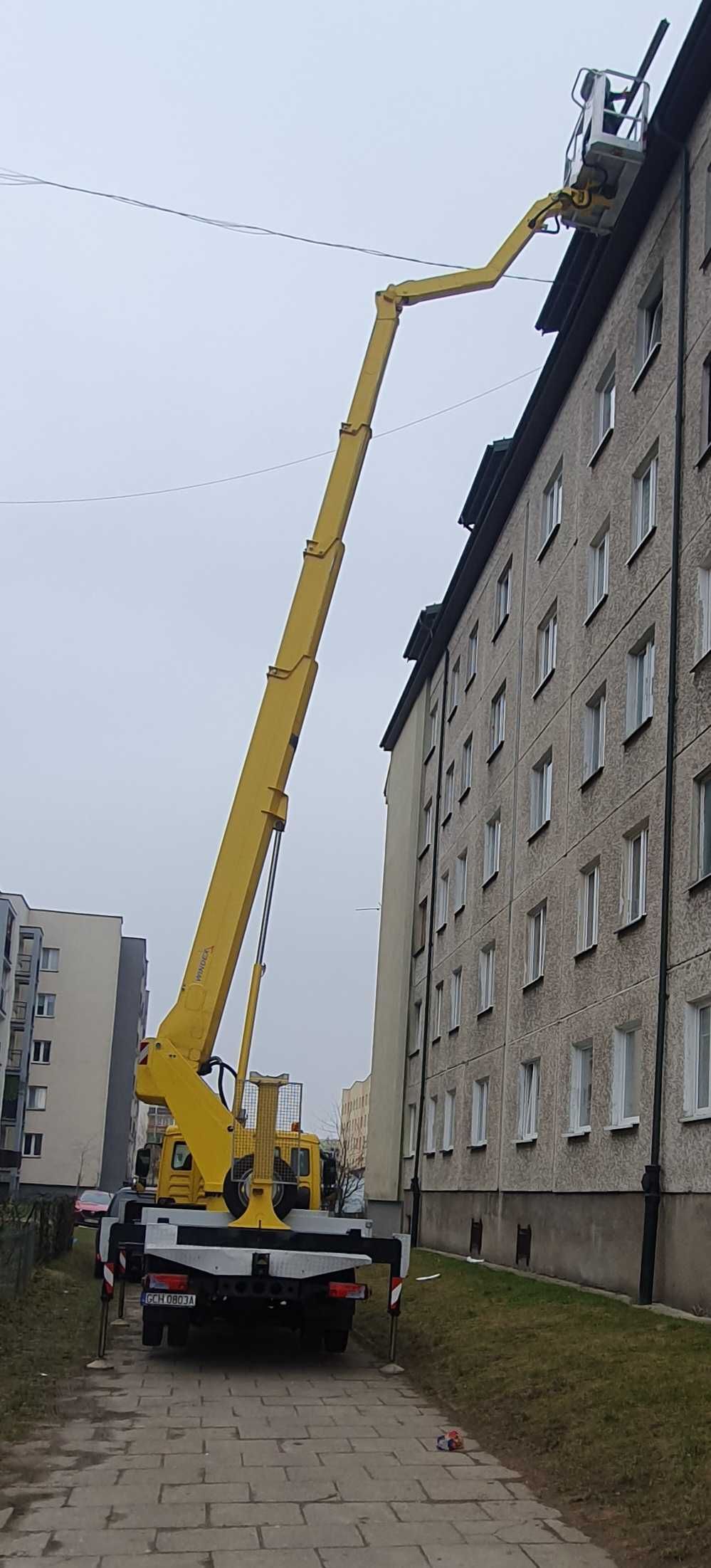 Usługi podnośnikiem koszowym 27m/ mycie fotowoltaiki