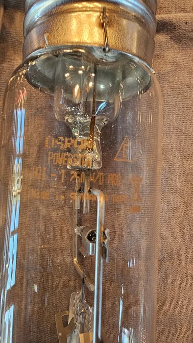 Osram HQI T250 żarówka