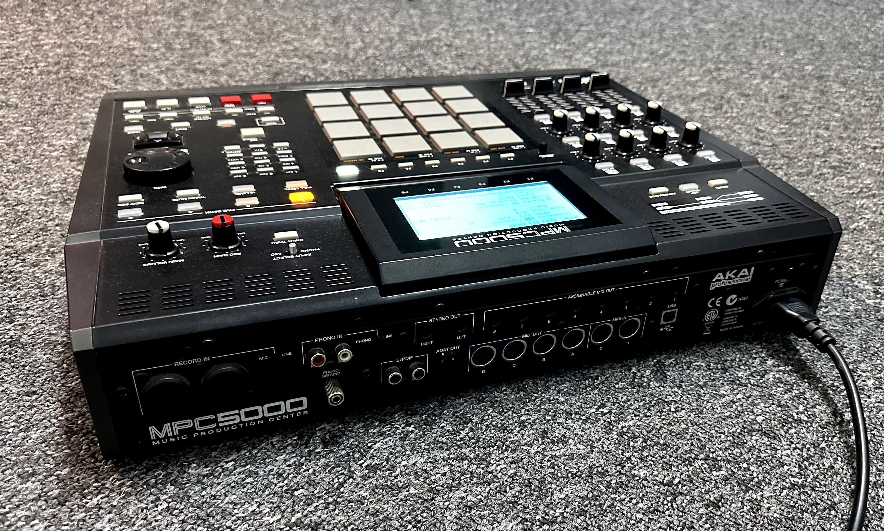 Legendarne AKAI MPC 5000 stan Bdb+