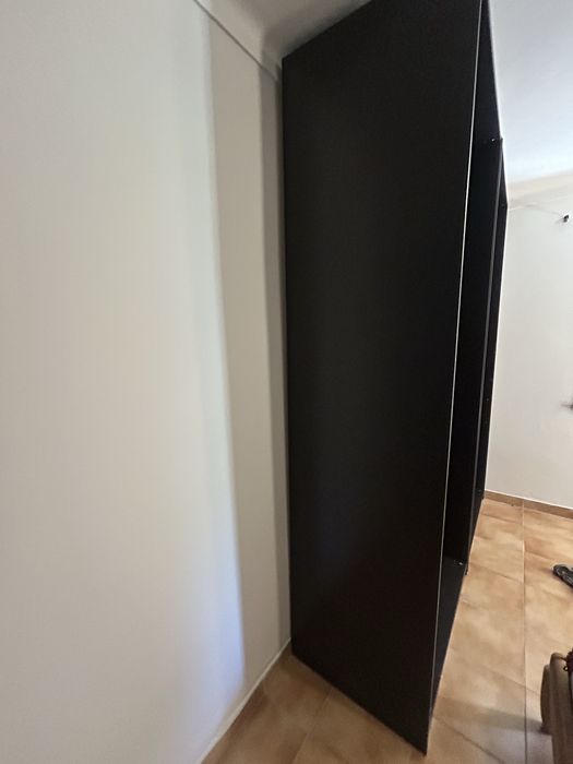 Estrutura PAX: 1 por 2,36 metros em preto