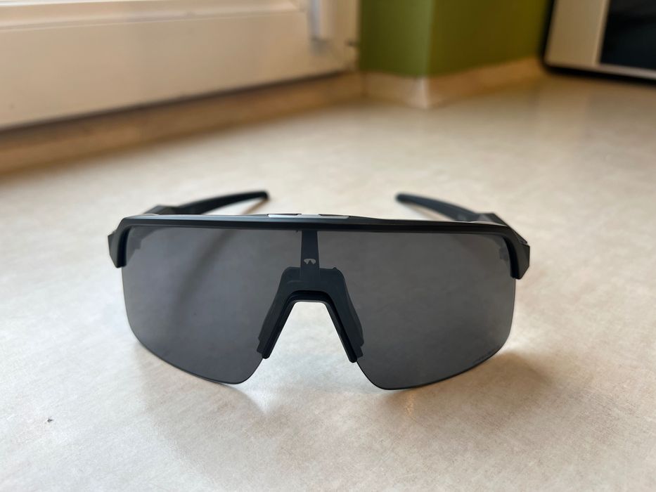 Okulary rowerowe Oakley Sutro Lite