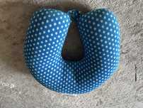 Poduszka podróżna zagłówek travel pillow niebieska