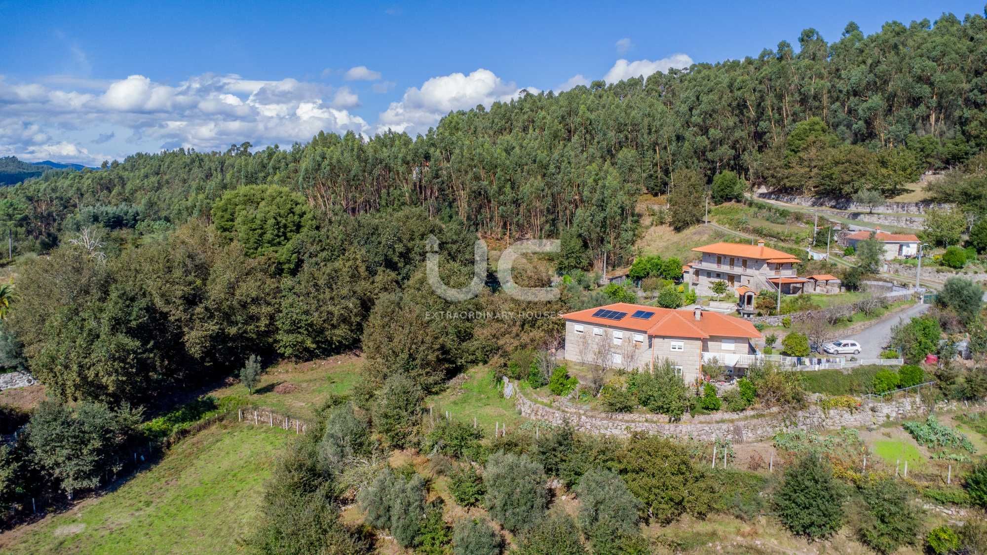 Magnífica propriedade no seio da natureza em plena lagoa do Ermal