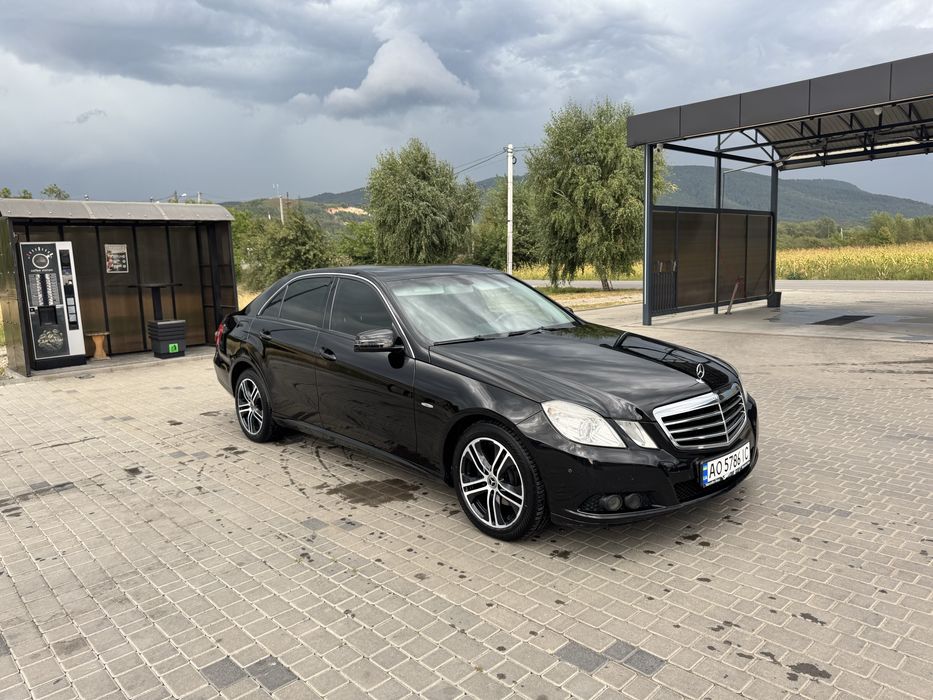 Mercsedes-benz 212