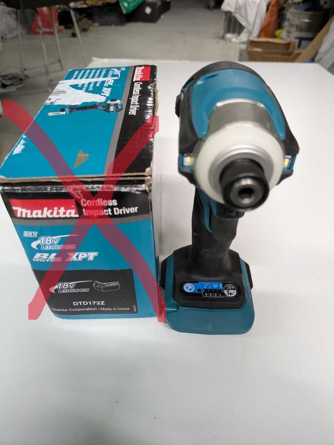 Aparafusadora de Impacto Makita DTD172Z 18V LXT