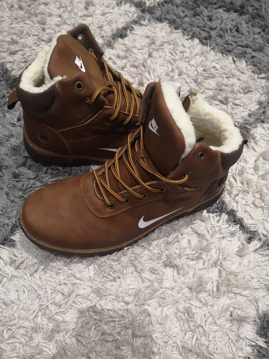 Nowe zimowe buty męskie.