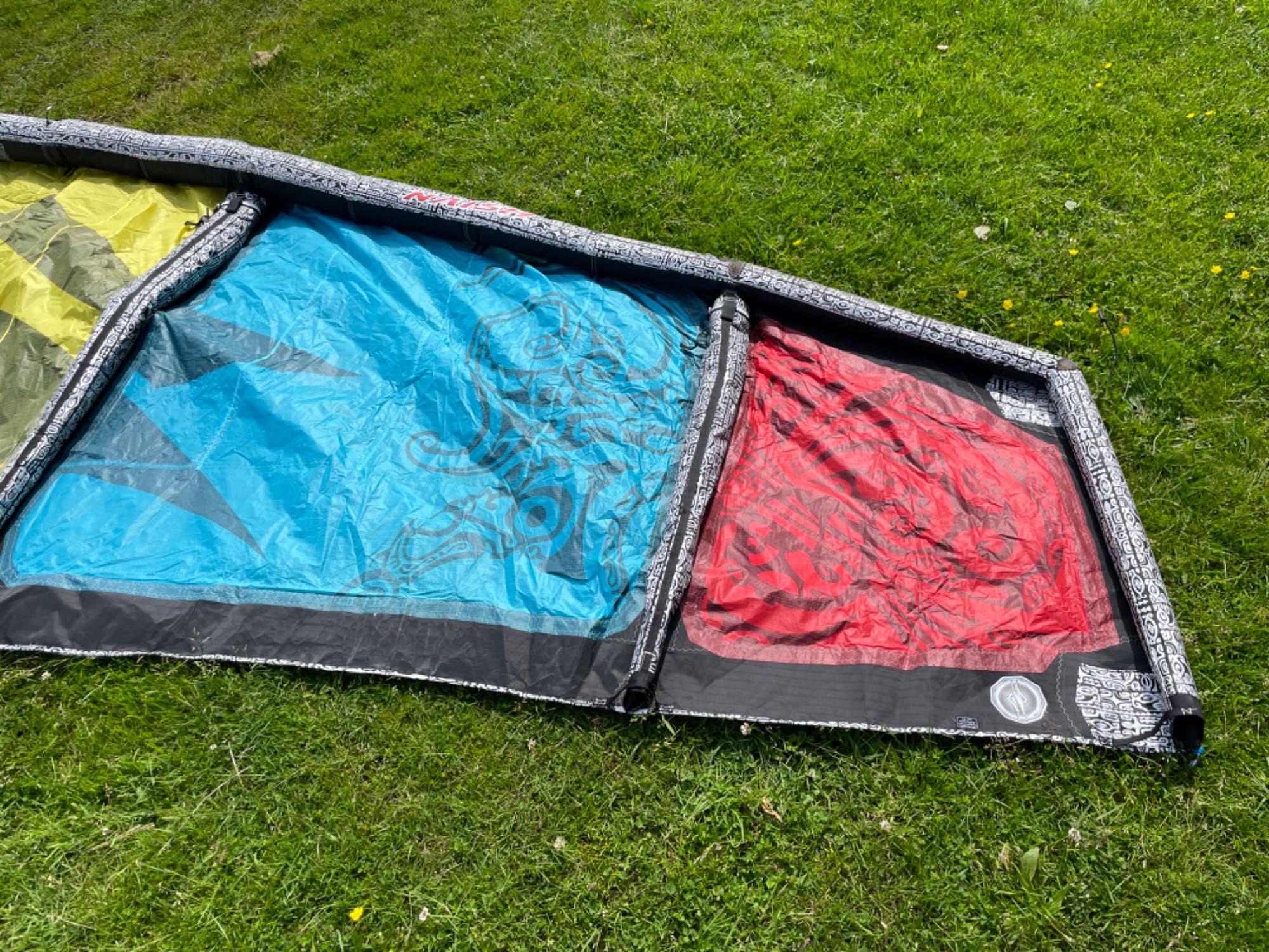 Latawiec kitesurfing NAISH TORCH 9 m +plecak uszkodzony