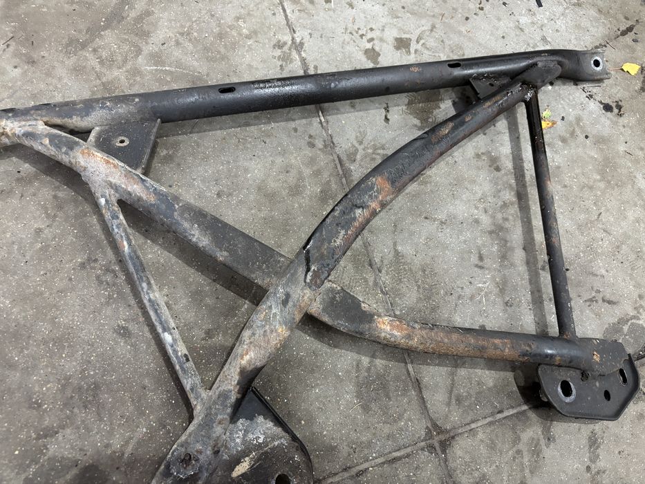 Xbrace x brace e36 cabrio coupe sedan touring compact rozporka