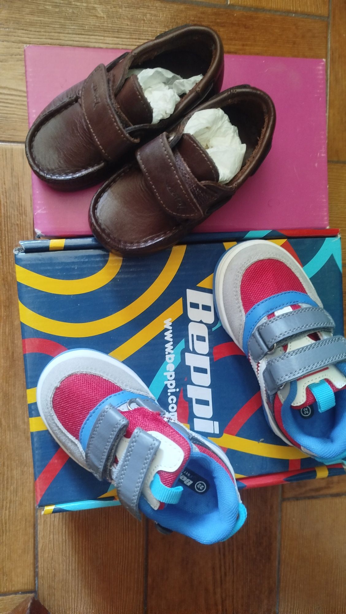 Sapatos menino novos