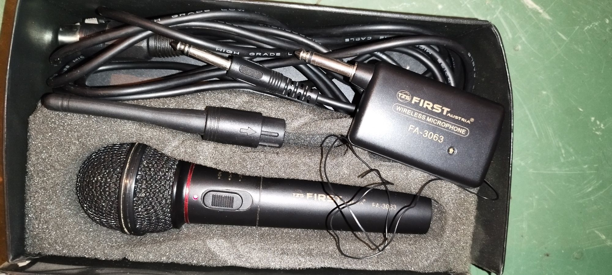Sprzedam mikrofon karaoke bezprzewodowy
