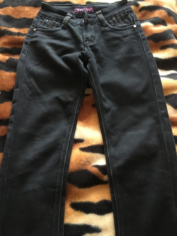 черные джинсы для девочки 7-9 лет рост 128 см