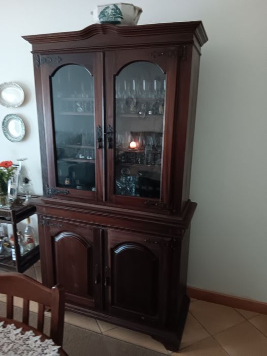 Móvel Louceiro antigo