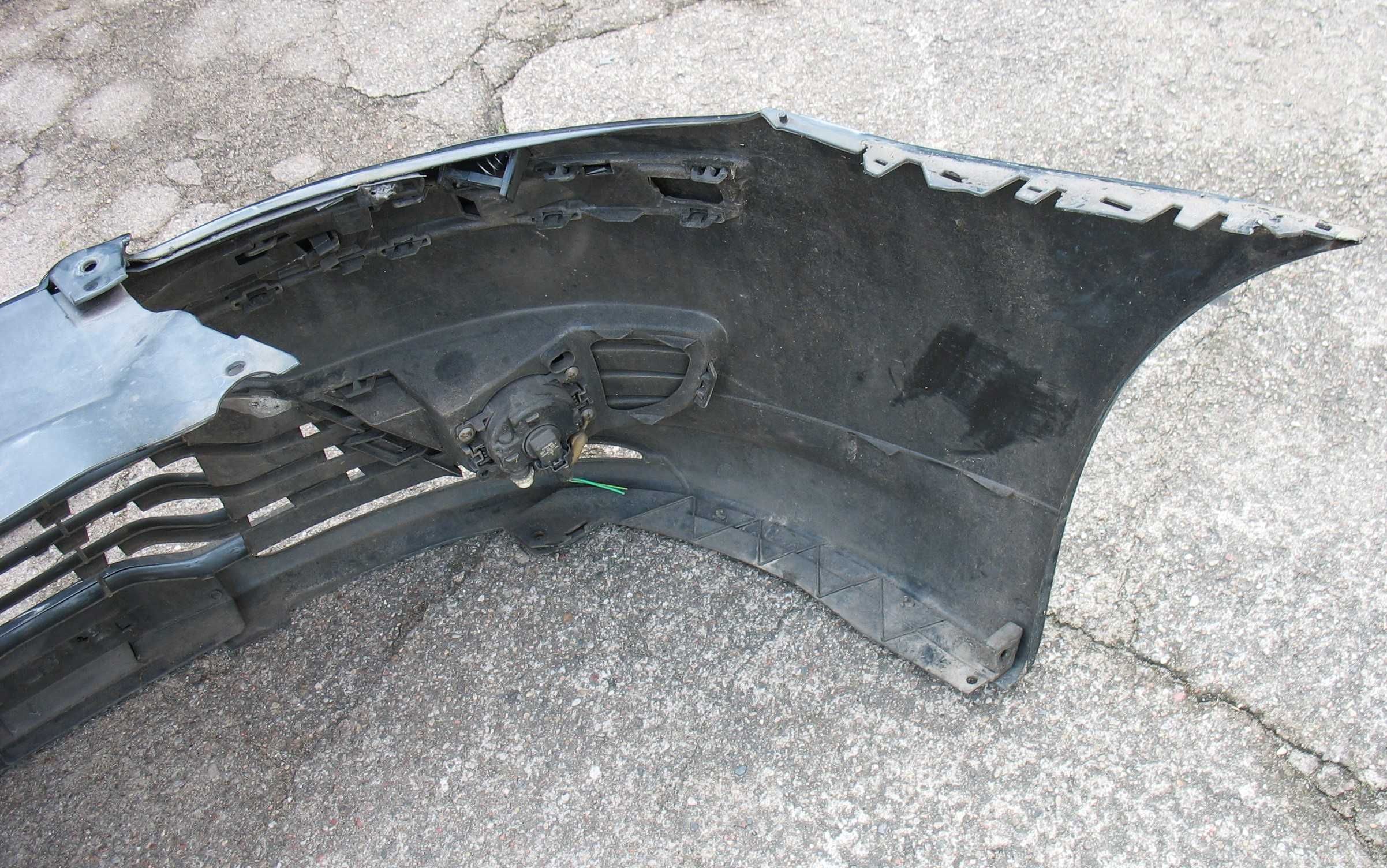 Citroen C4 04-08r zderzak przód na sprysk KTV opis