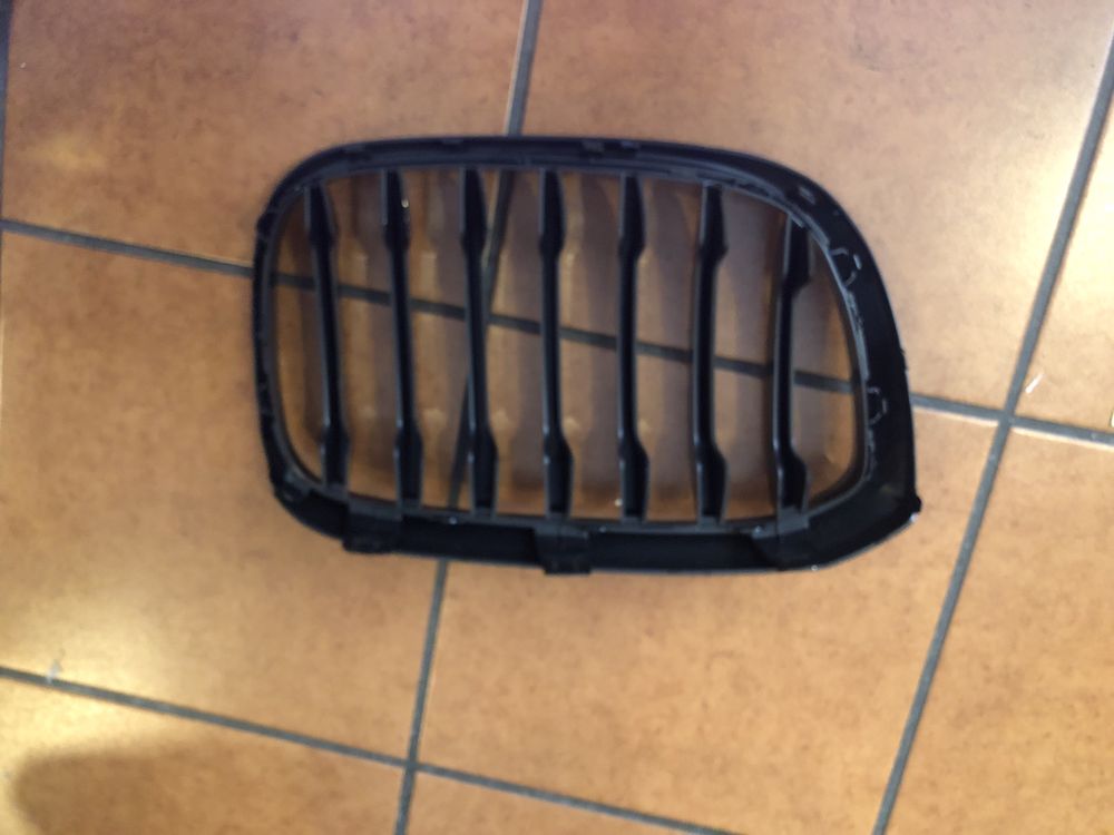 Grelha Frontal Dupla para BMW Série 2 F22/ F23, em preto brilhante