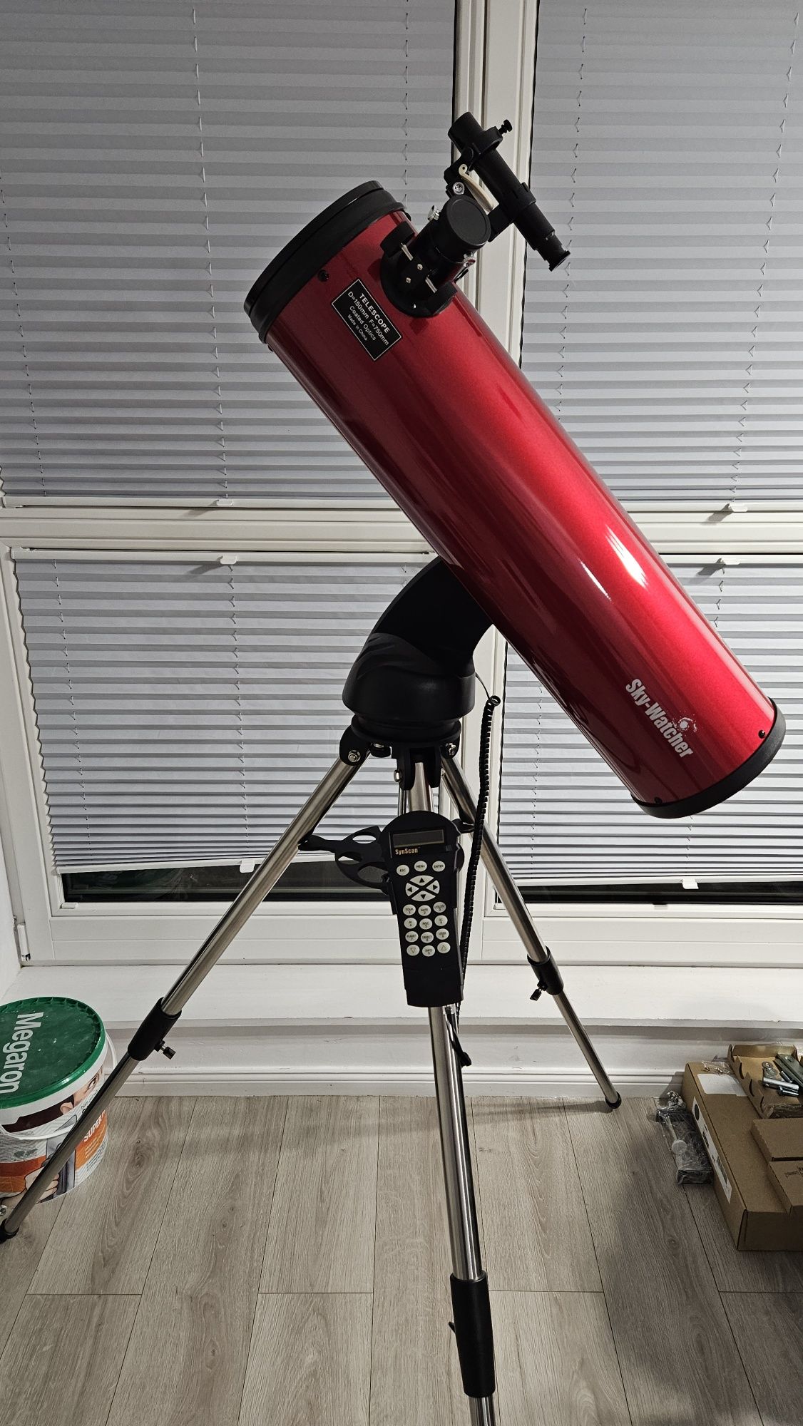 Teleskop Sky-Watcher Star Discovery 150 Newton (GOTO, SynScan AZ)