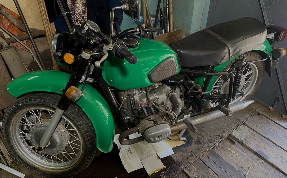 Мотоцылк Днепр 11