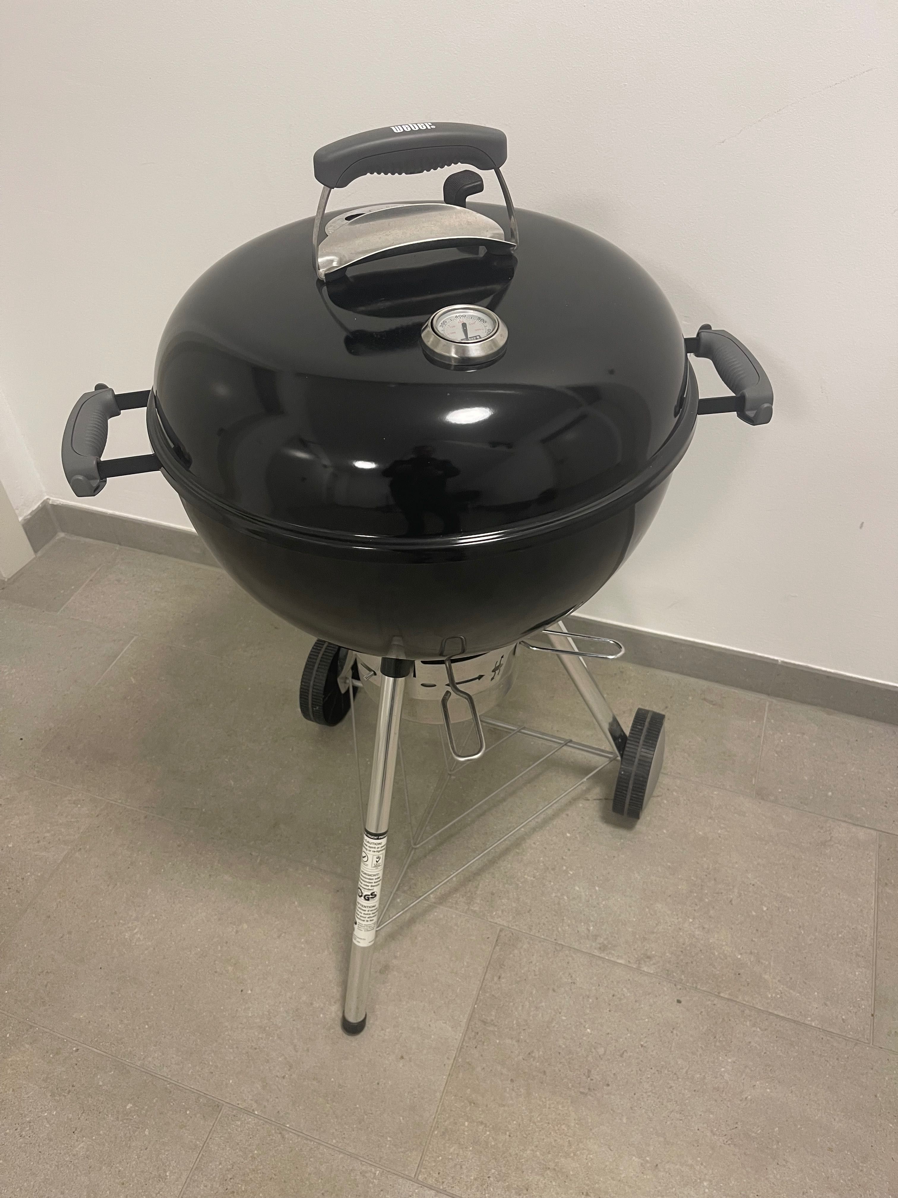 Гриль вугільний Weber 47 см з чохлом