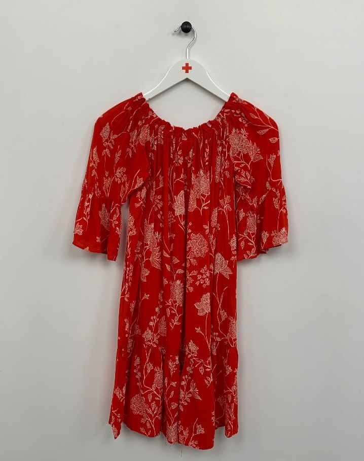 Червоне плаття від бренду H&M