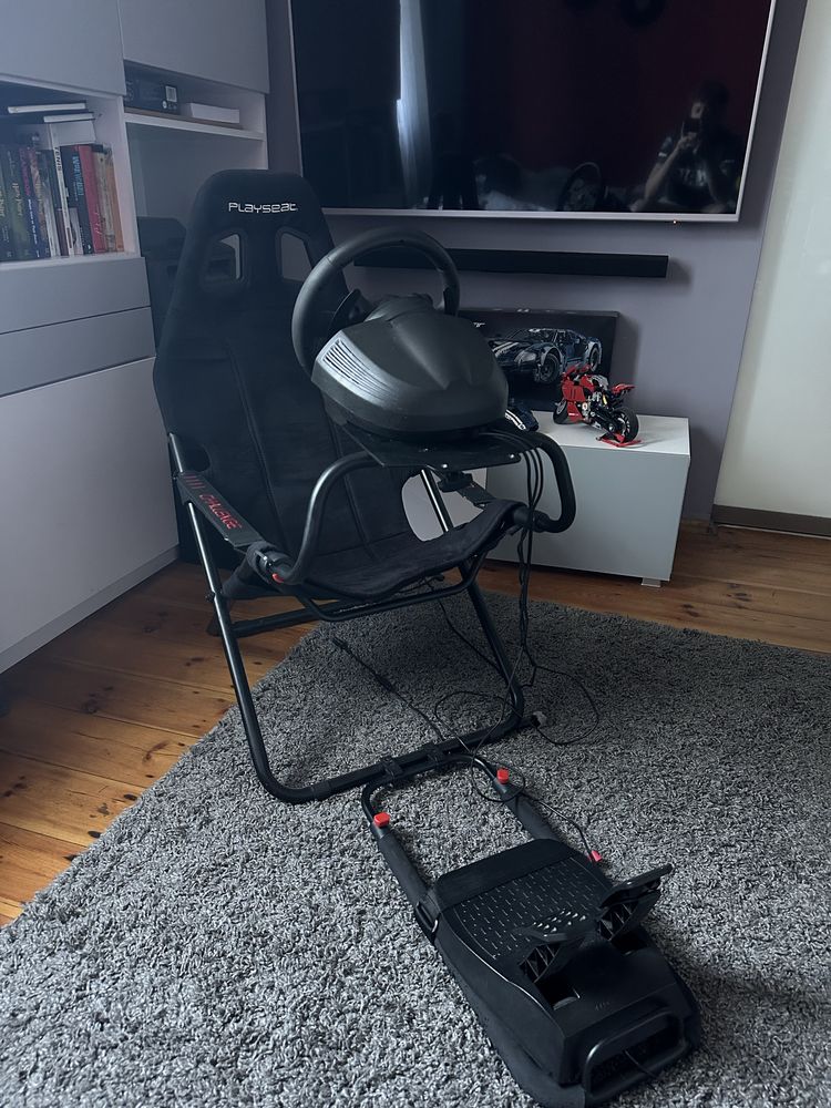 Fotel Playseat challenge + kierownica thrustmaster TMX