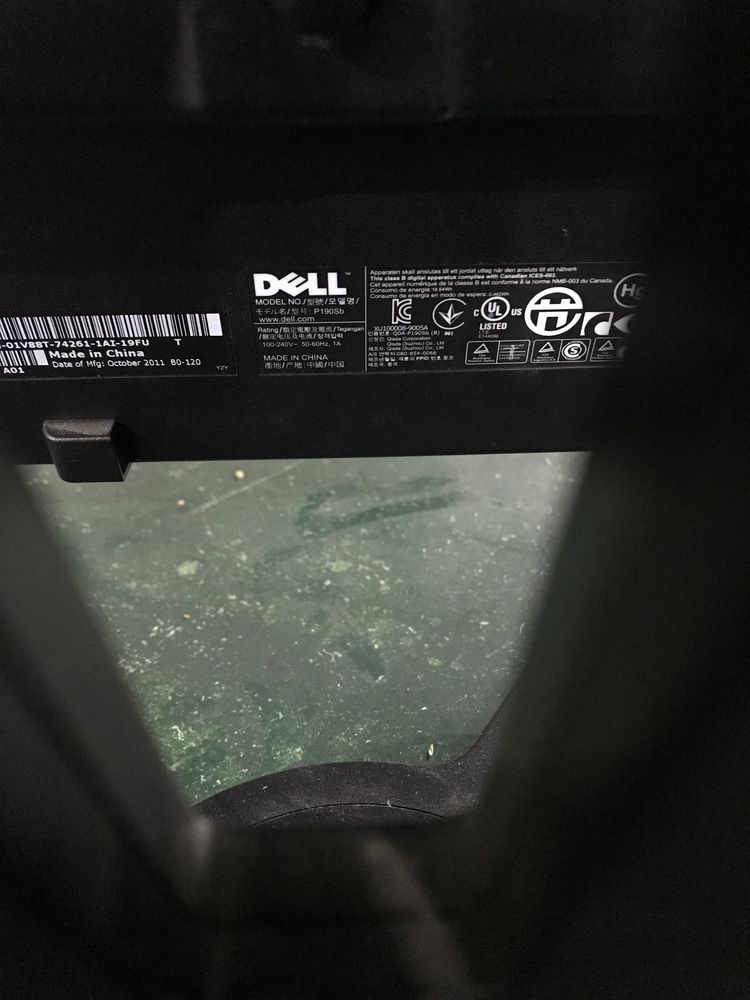 Komputer i dwa monitory dobry stan