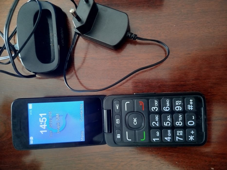 Telemóvel Alcatel 3026