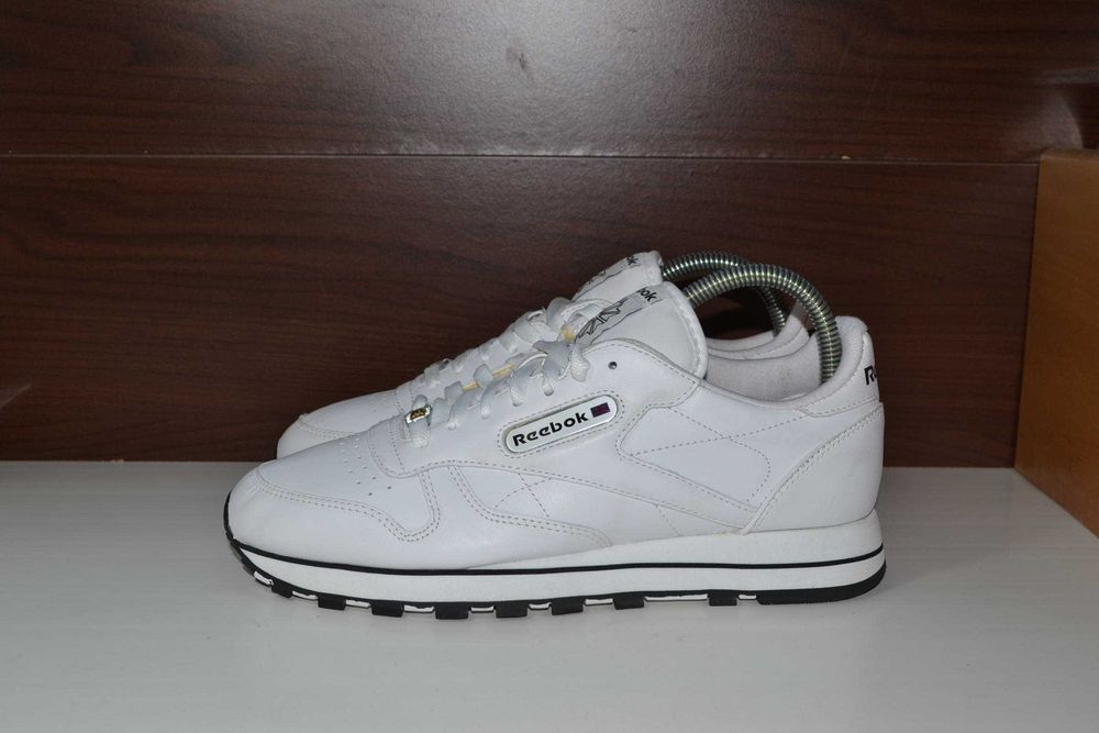 reebok classic SE 42р кроссовки кожаные оригинал ретро винтаж