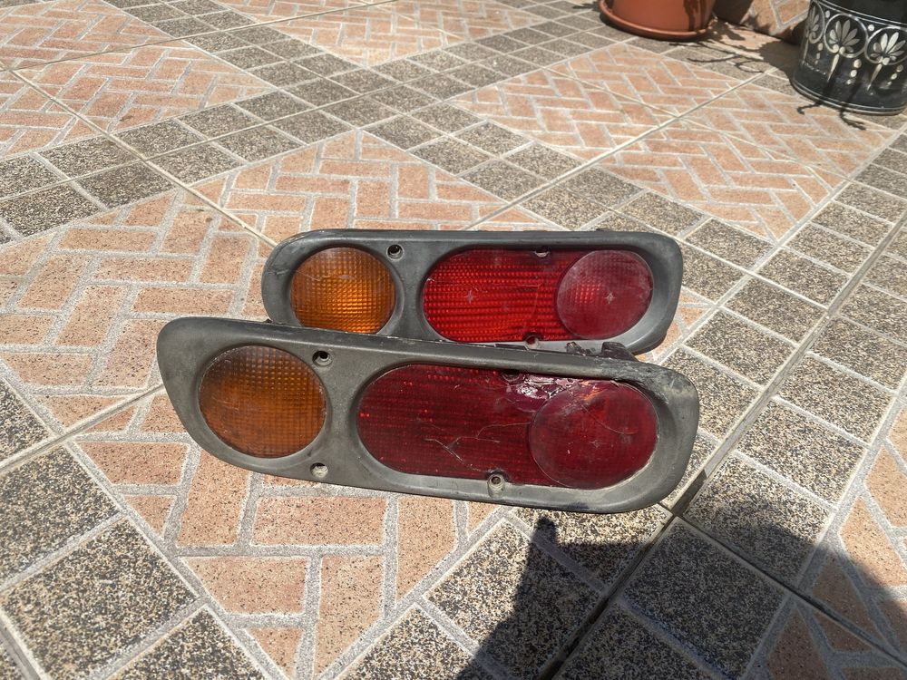 Material nissan terrano 2 Ford Maverick ( piscas, farolins )