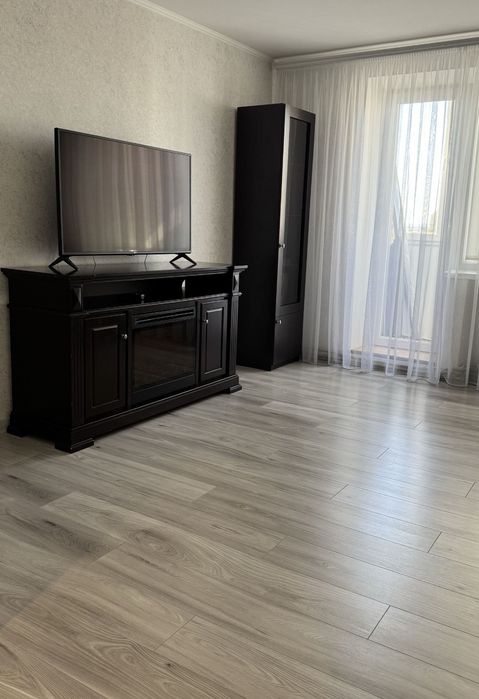 Терміновий Продаж  4 кімнатної квартири з ремонтом Миколаївка ФАНклуб