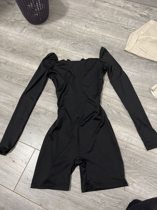 костюмчик xs-s,