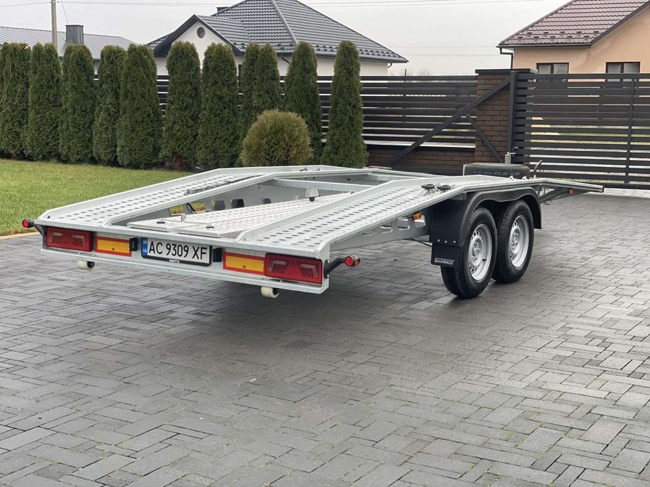 Glowacz G3 14H 3500V лавета причіп

SZNG30000RR000589